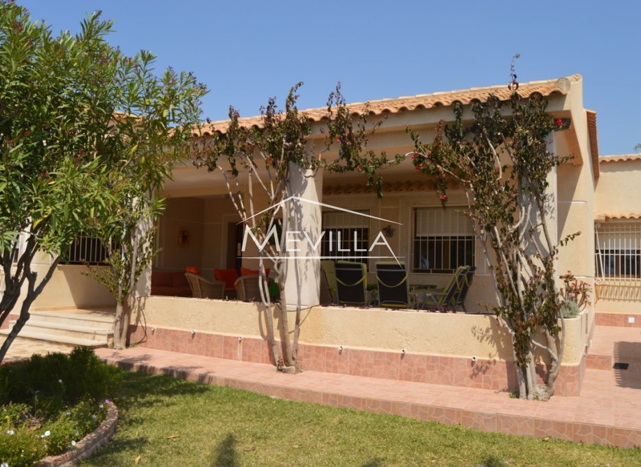 VILLA IN CABO ROIG ALL ON ONE LEVEL