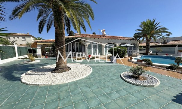 Villa - Resales - Orihuela Costa - La Zenia