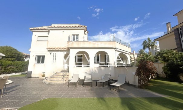 Villa - Resales - Orihuela Costa - La Zenia