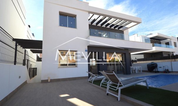 Villa - Resales - Orihuela Costa - VM440
