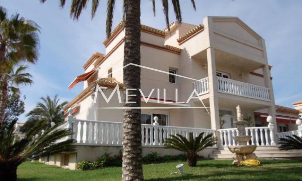 Villa - Verkäufe - Orihuela Costa - PF714