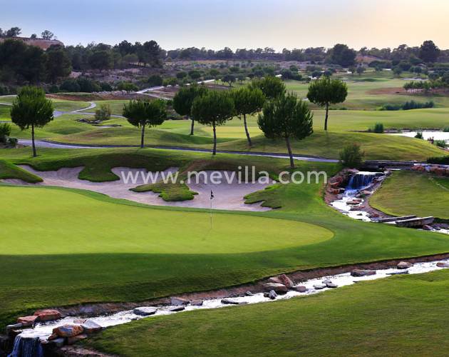 Die besten Neubauvillen im Las Colinas Golf & Country Club 2021
