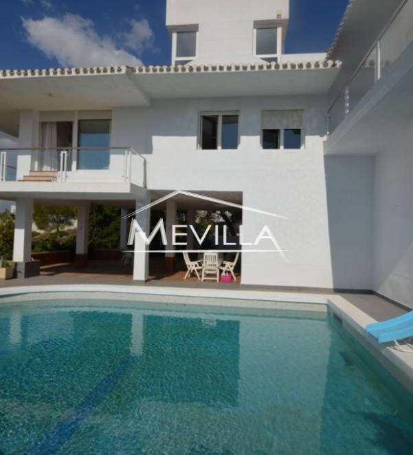 Luxury beachfront villa for sale