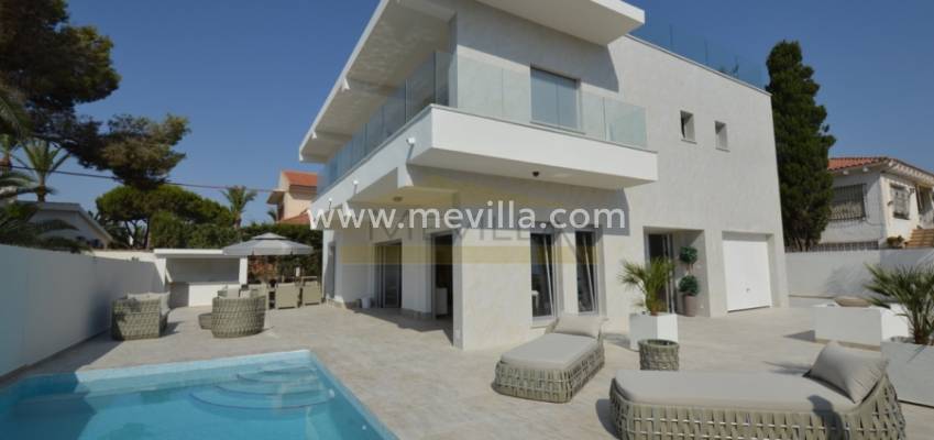 Why live in one of our villas for sale in Cabo Roig