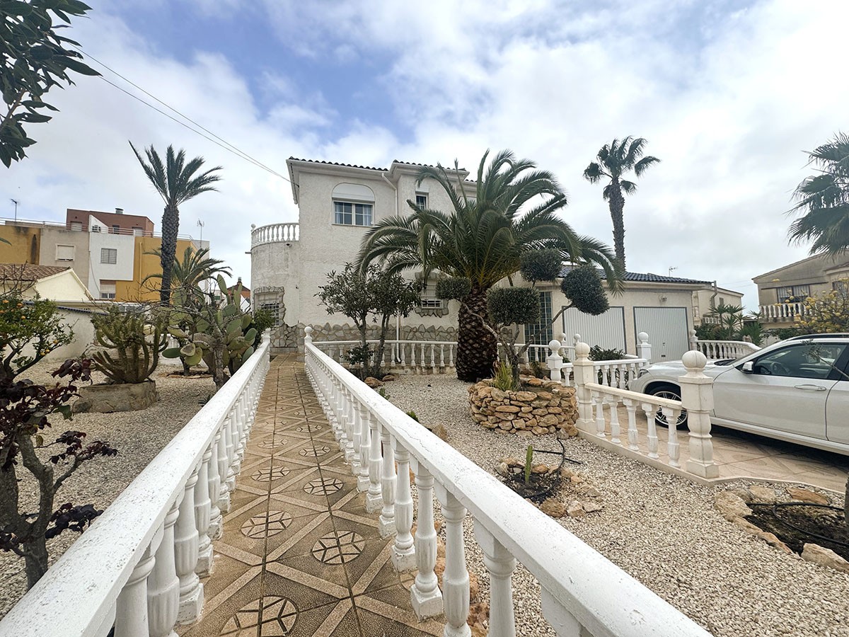 Detached Villa Torrevieja Costa Blanca South Spain