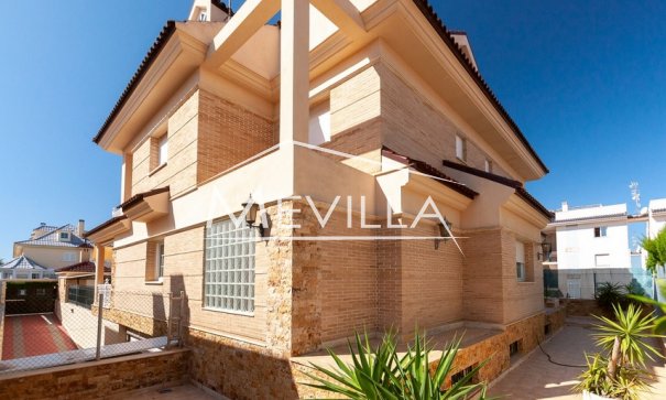 Resales - Villa - Torrevieja - La Veleta