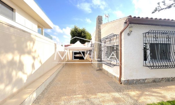 Verkäufe - Villa - Orihuela Costa - La Zenia