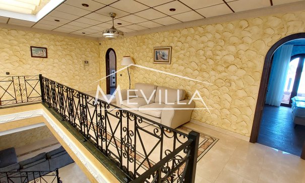 Reventas - Chalet / Villa - Orihuela Costa - La Zenia