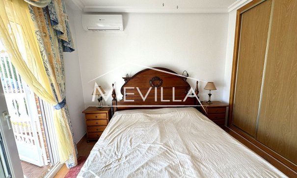 Salg (Resales) - Villa - Orihuela Costa - Villamartin