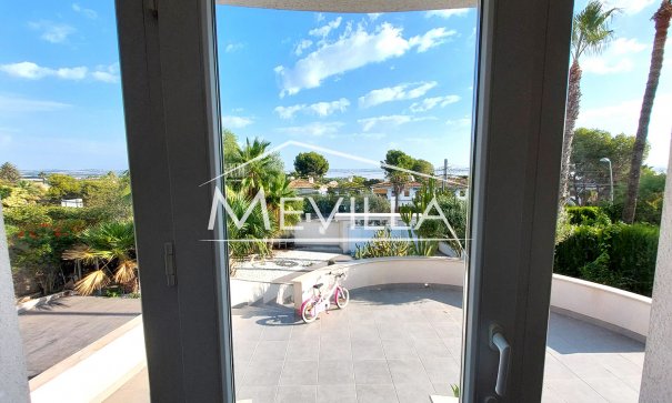 Reventas - Chalet / Villa - Torrevieja - Los Balcones