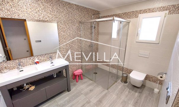 Reventas - Chalet / Villa - Torrevieja - Los Balcones