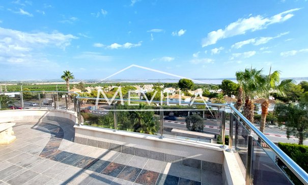 Salg (Resales) - Villa - Torrevieja - Los Balcones