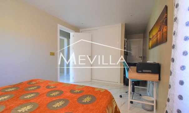 Reventas - Chalet / Villa - Torrevieja - Los Altos