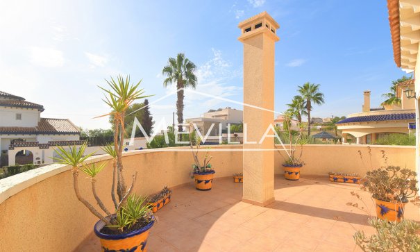 Reventas - Chalet / Villa - Orihuela Costa - Villamartin