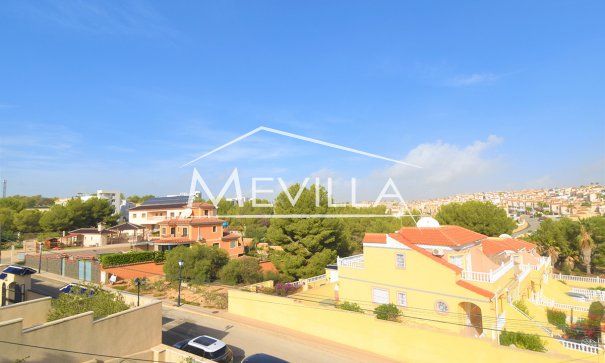 Salg (Resales) - Villa - Orihuela Costa - Villamartin