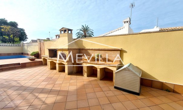 Resales - Villa - Torrevieja