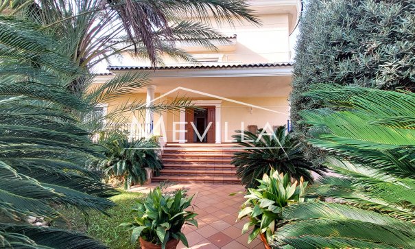 Resales - Villa - Torrevieja