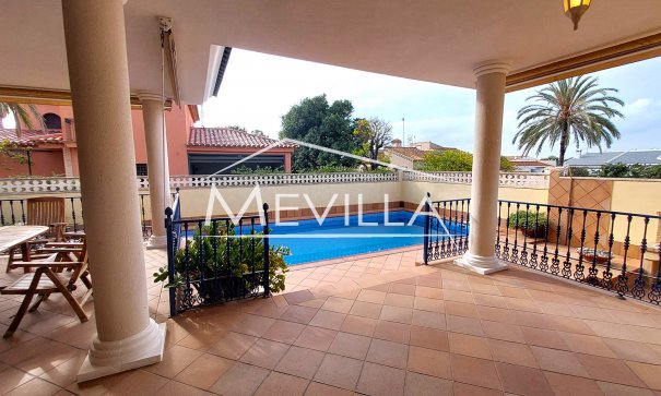 Resales - Villa - Torrevieja