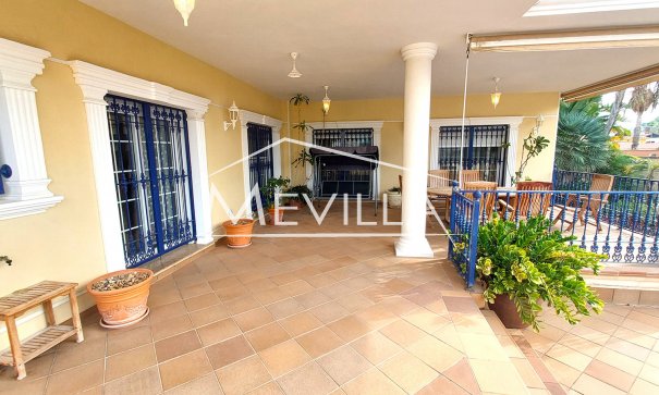 Resales - Villa - Torrevieja