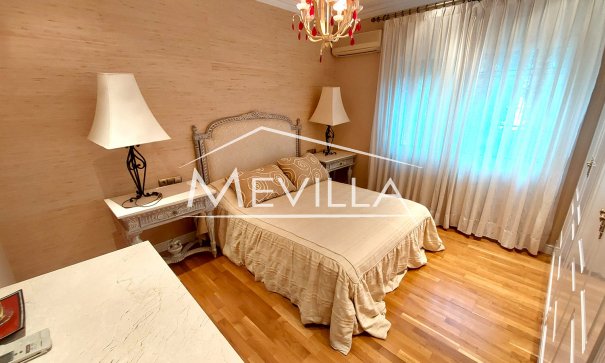 Resales - Villa - Torrevieja