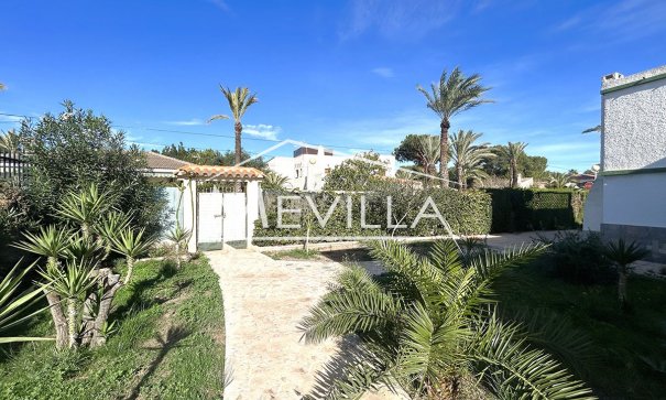 Resales - Villa - Orihuela Costa - Cabo Roig