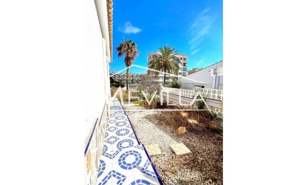 Verkäufe - Villa - Orihuela Costa - La Zenia
